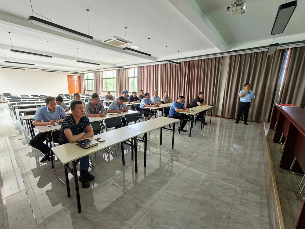 子夜无人免费观看