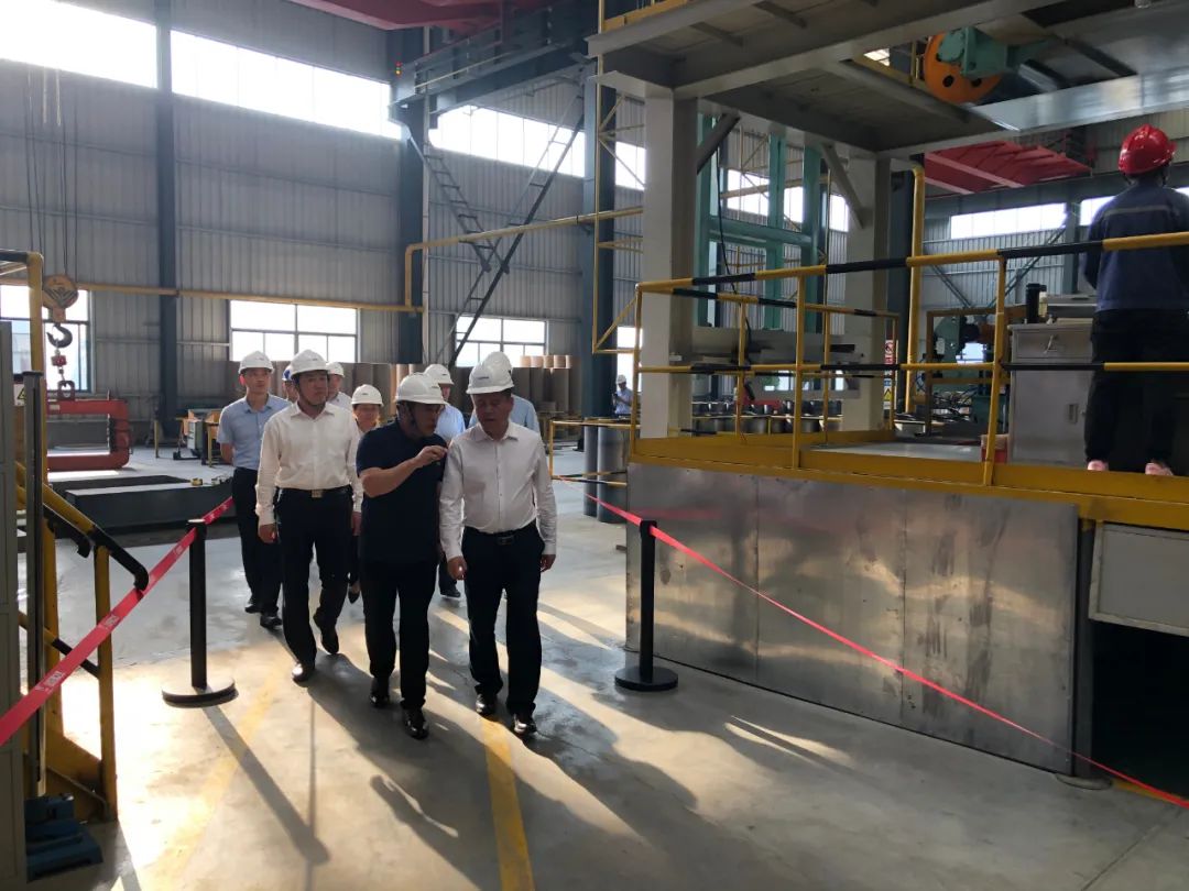 子夜无人免费观看