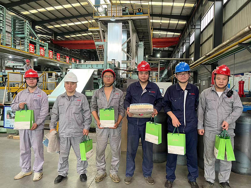 子夜无人免费观看