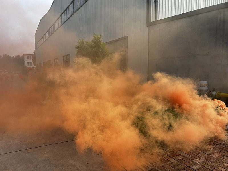 子夜无人免费观看