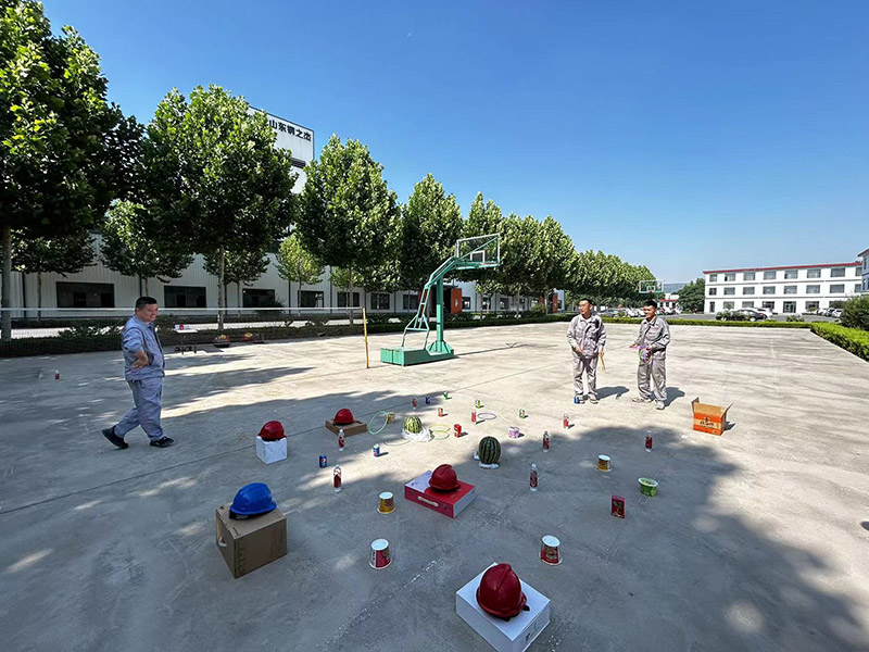 子夜无人免费观看