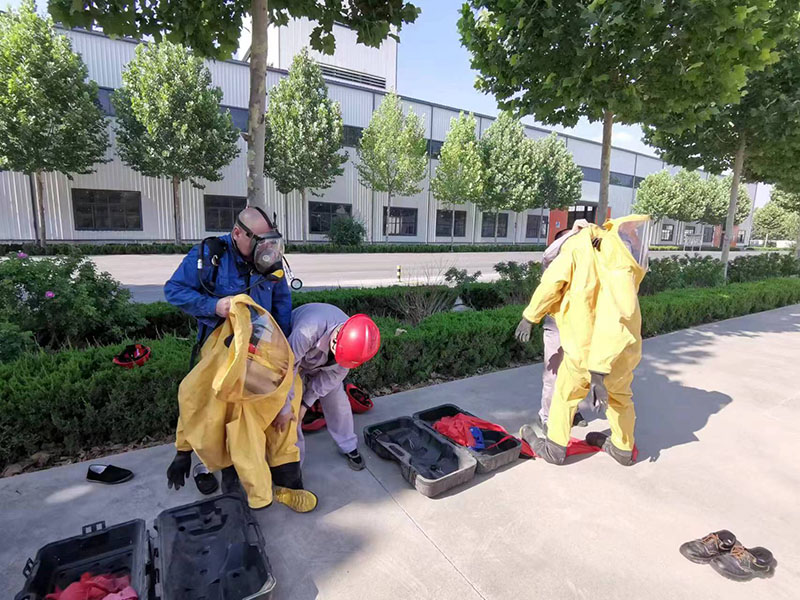 子夜无人免费观看