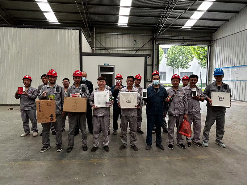 子夜无人免费观看