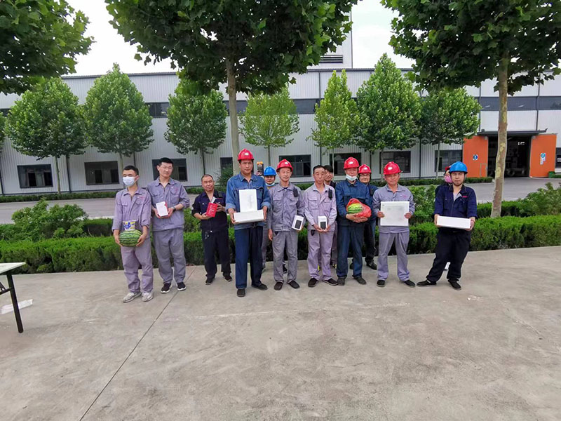 子夜无人免费观看