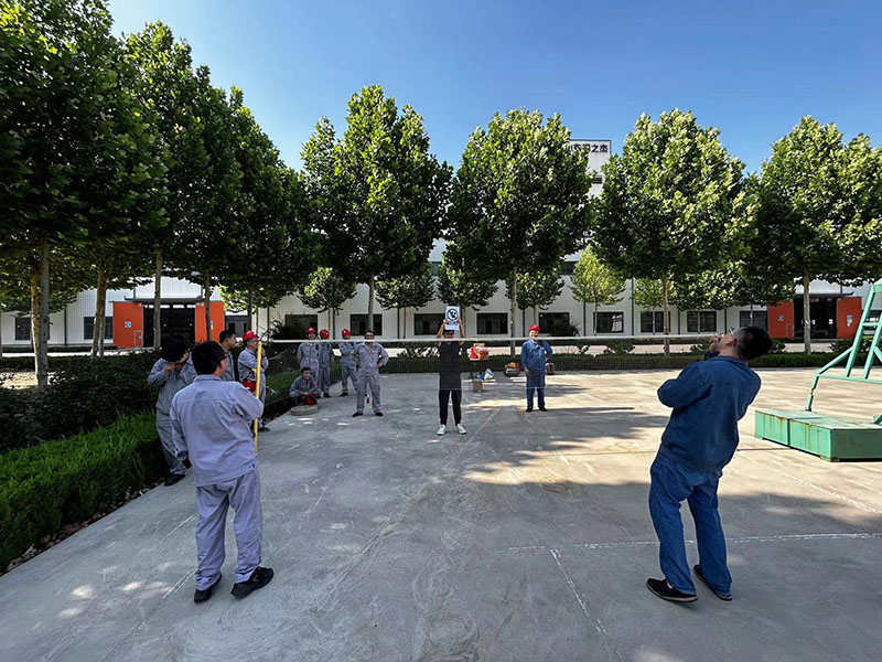 子夜无人免费观看