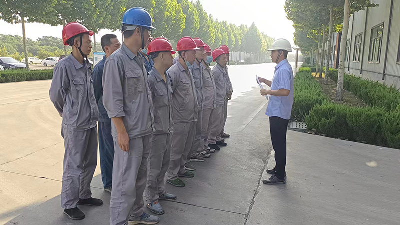 子夜无人免费观看