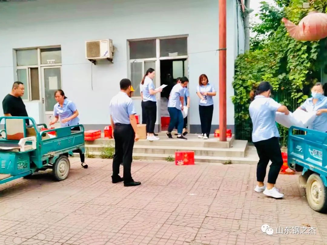 子夜无人免费观看