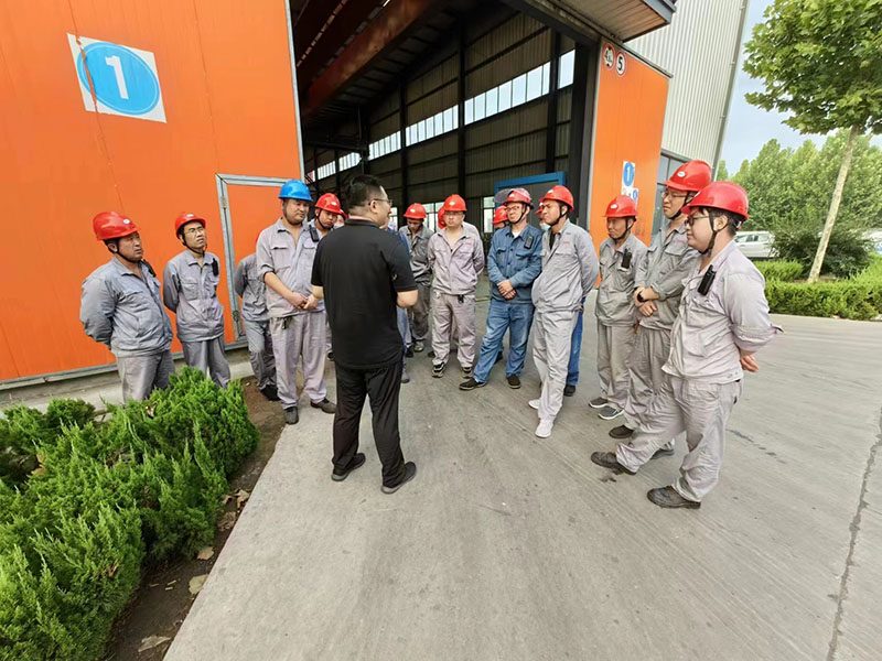 子夜无人免费观看